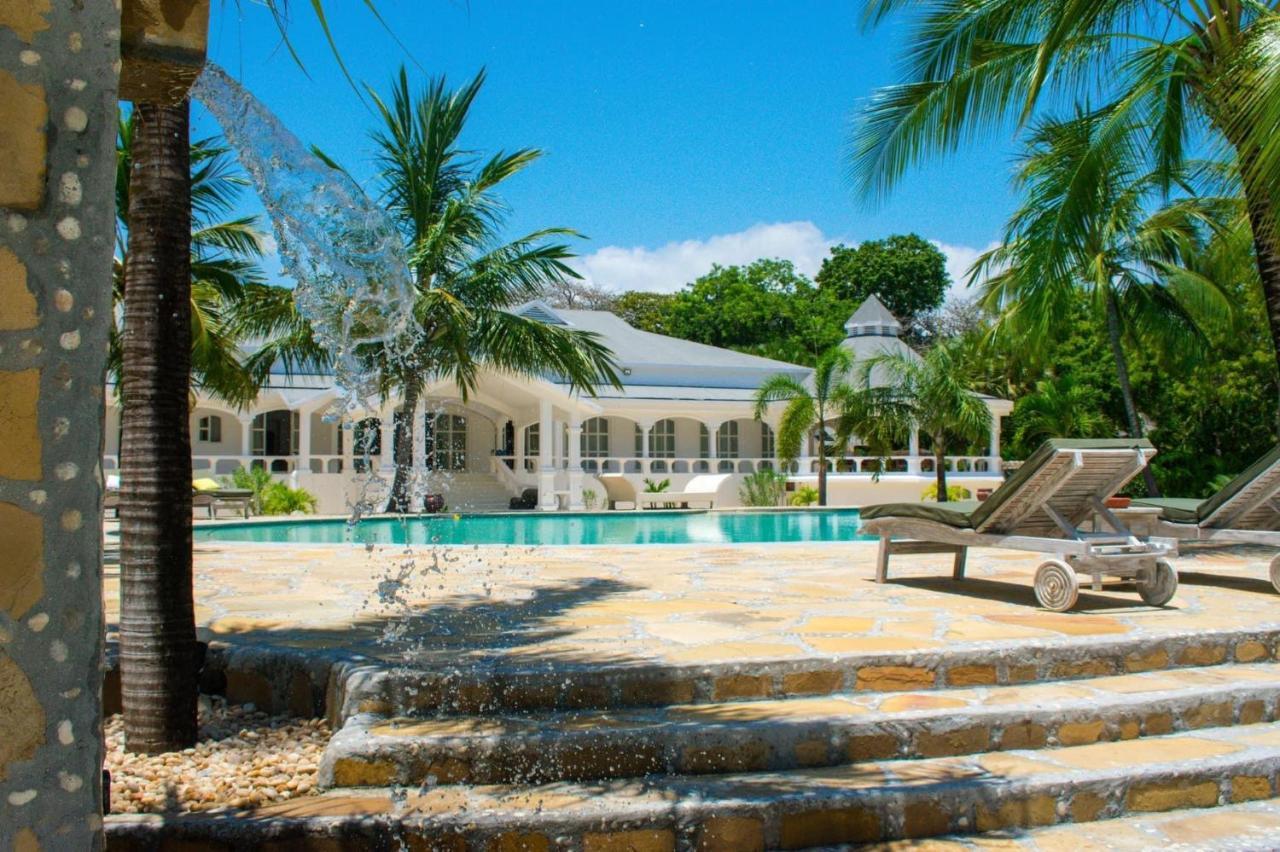 Kinondo Zumzum Beach House B&B 외부 사진