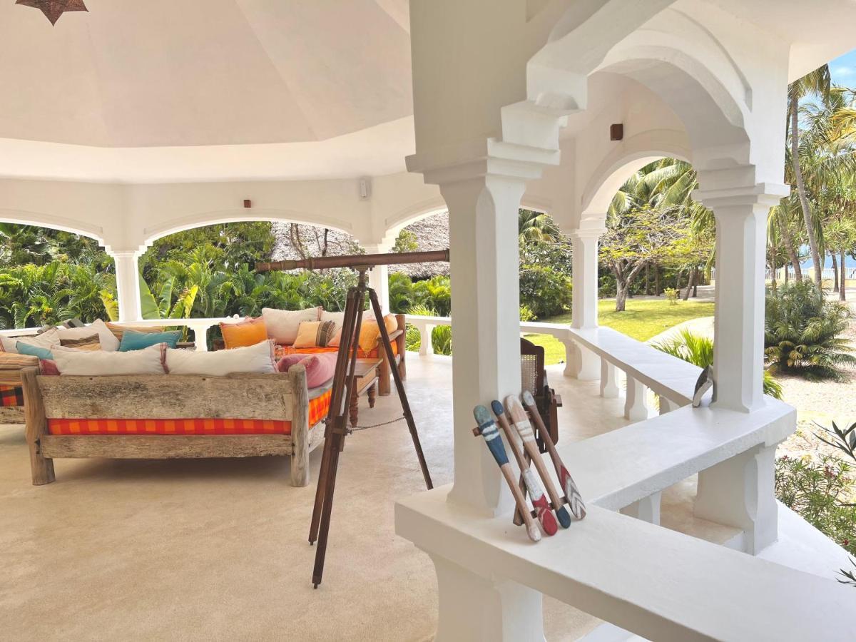 Kinondo Zumzum Beach House B&B 외부 사진