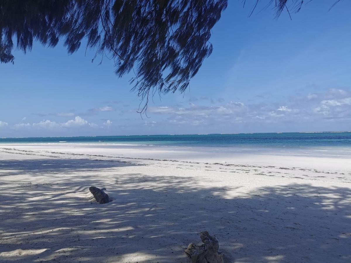 Kinondo Zumzum Beach House B&B 외부 사진